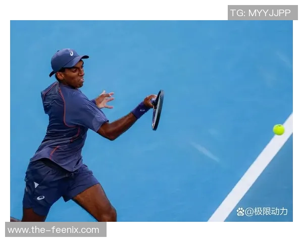 澳网热身赛精彩回顾各路选手争夺激烈赛况引人关注