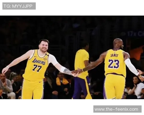 斯玛特湖人对决激烈终场得分仅差两分引发热议