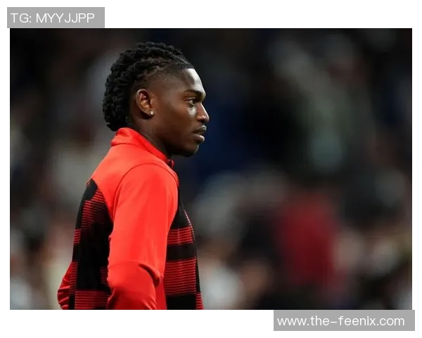 莱奥在欧冠赛场精彩破门助力球队晋级展现超级球星风采 莱奥在欧冠赛场精彩破门助力球队晋级展现超级球星风采