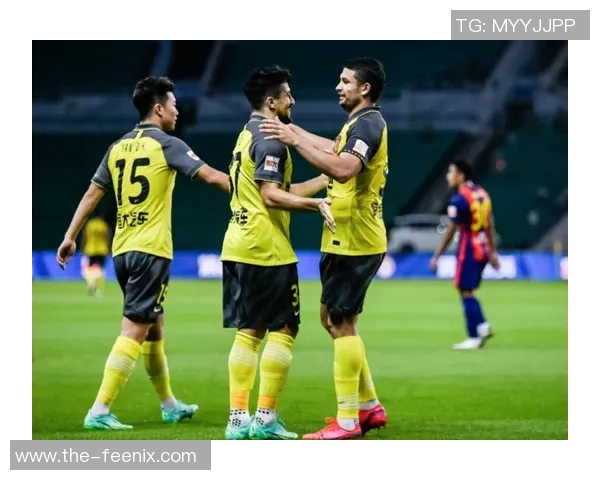 雄狮队进攻火力全开，轻松击溃对手